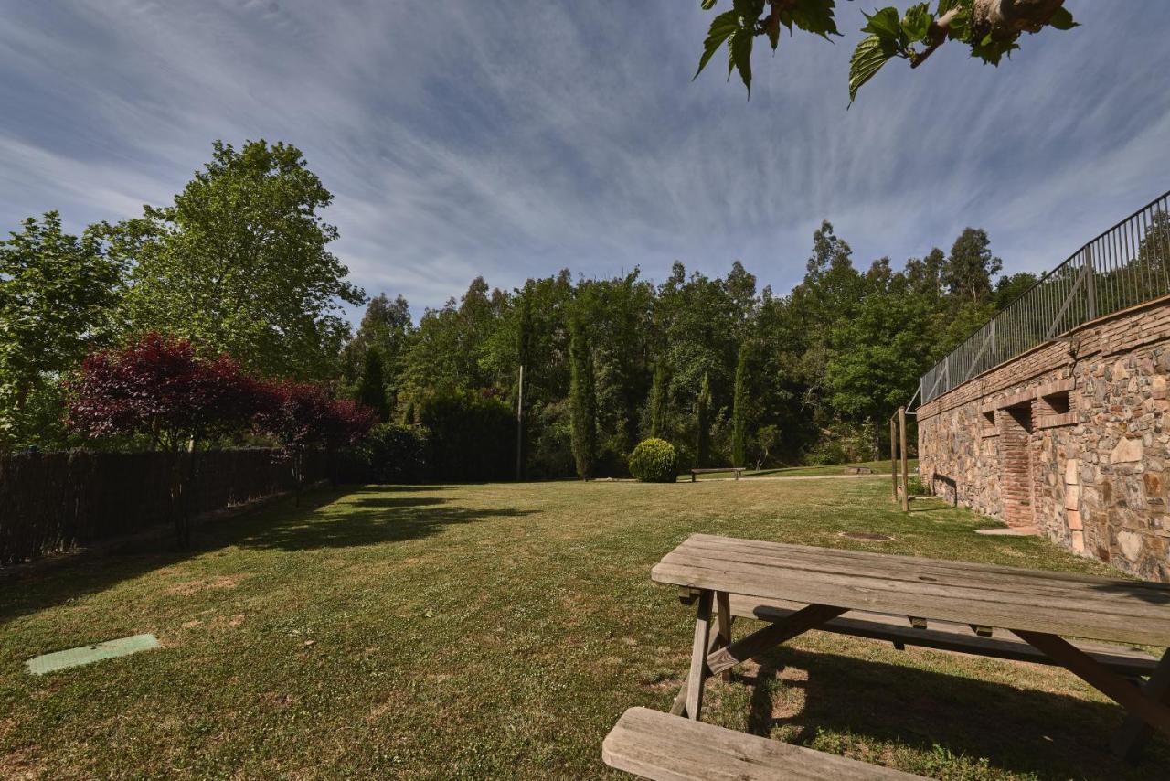Masia Rural Can Salarichs Riudarenes Exteriér fotografie