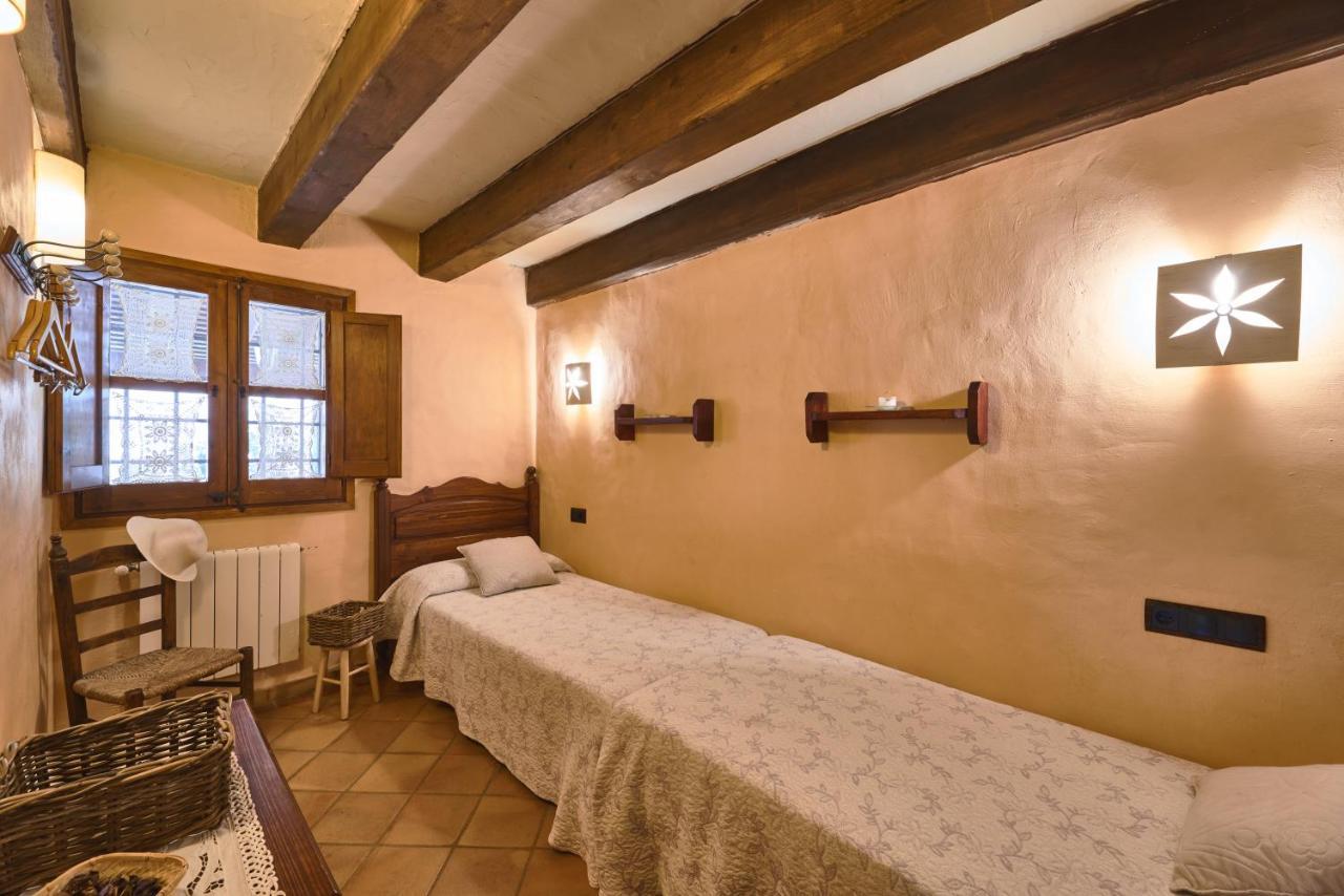 Masia Rural Can Salarichs Riudarenes Exteriér fotografie